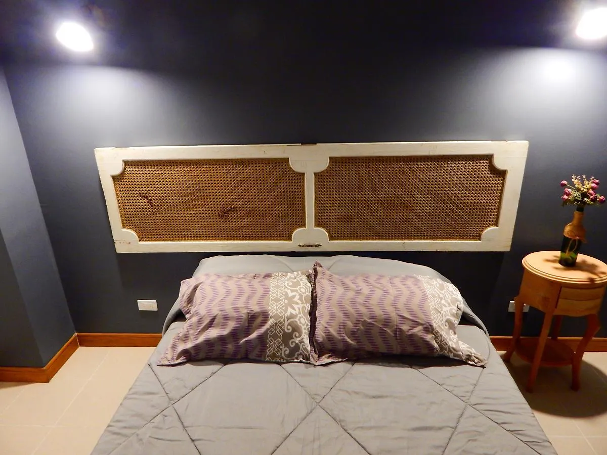 Antique House Hostel Medellin