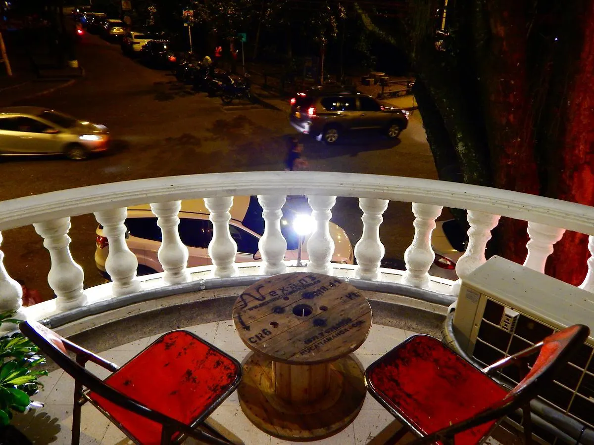 Antique House Hostel Medellin